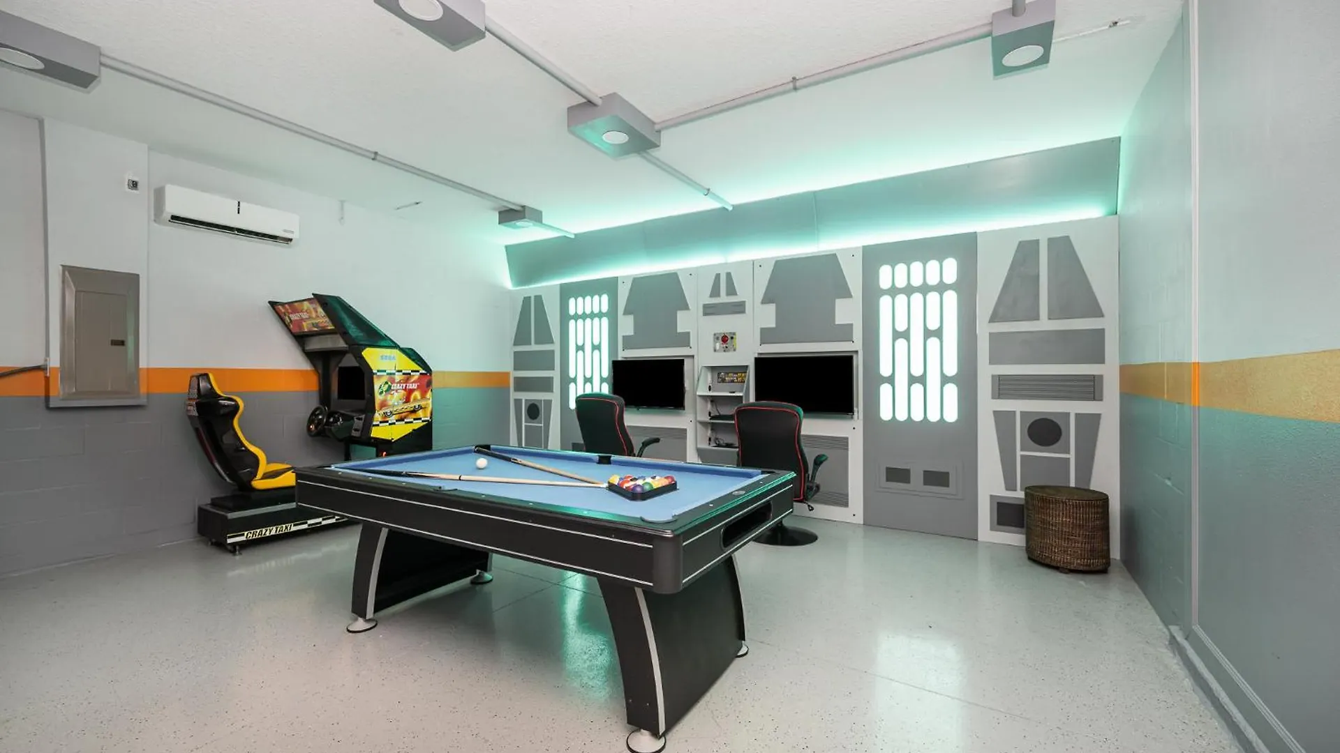 Holiday home Champions Gate 8Br Villa W/ Pool,Game Room Davenport